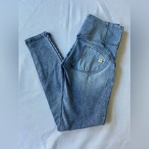 Freddy High Waisted Jeans